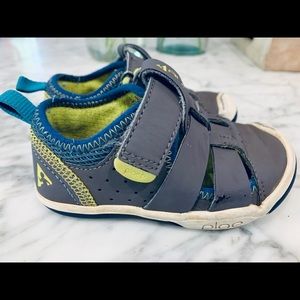 PLAE Sam Gray Sandals, size 7